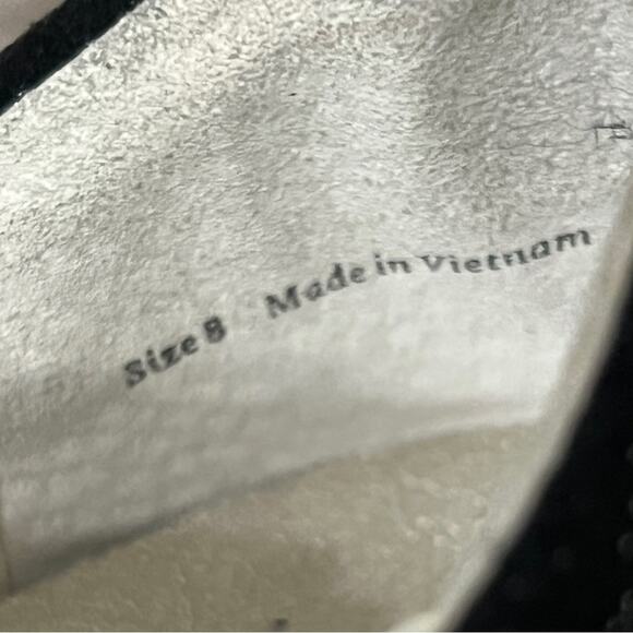 DOLCE VITA 8 ZINA ONYX $125 EMBOSSED SNEAKERS - Picture 8 of 8